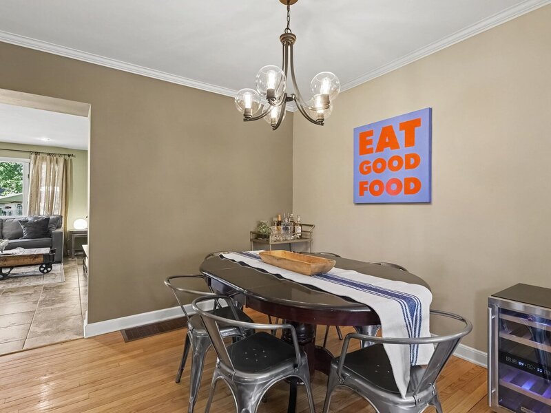 2342 S 3rd Avenue North Riverside IL 60546
