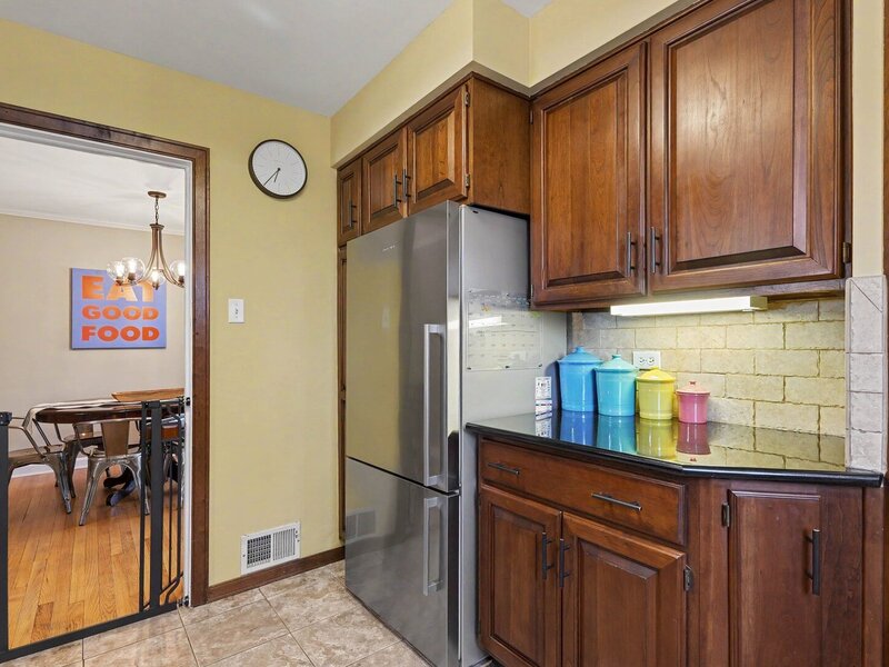 2342 S 3rd Avenue North Riverside IL 60546