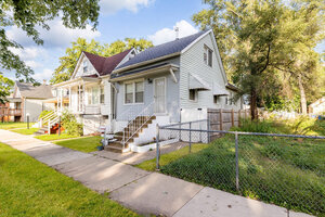 Photo of 8031 S Woodlawn Avenue Chicago IL 60619