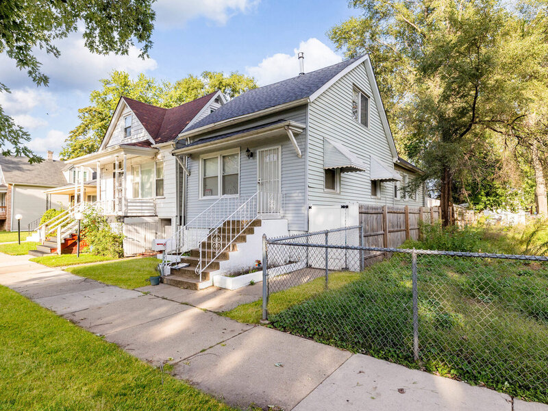 8031 S Woodlawn Avenue Chicago IL 60619