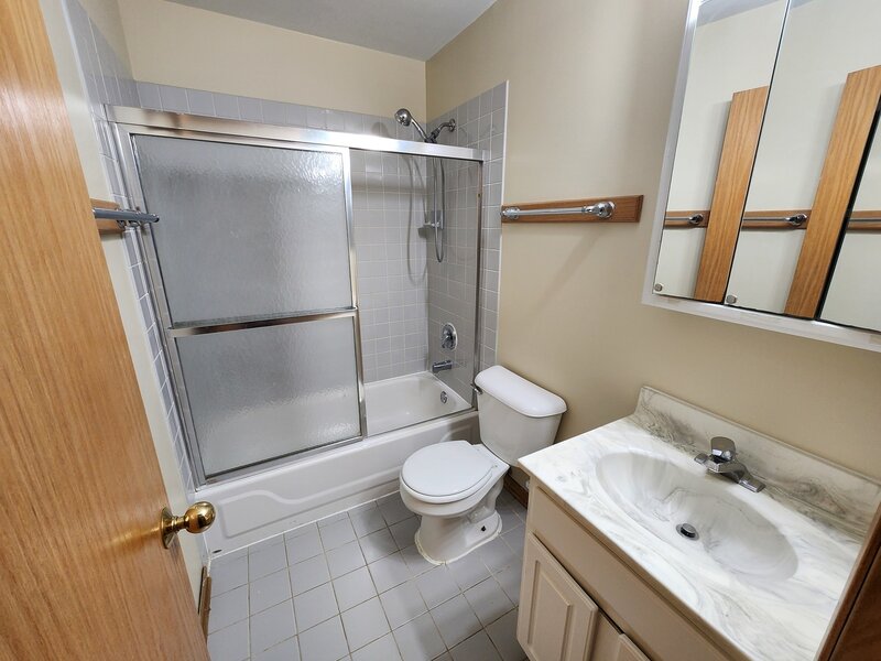 2363 E 70th Place Chicago IL 60649