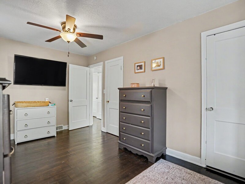 2342 24 1/2 Street Rock Island IL 61201