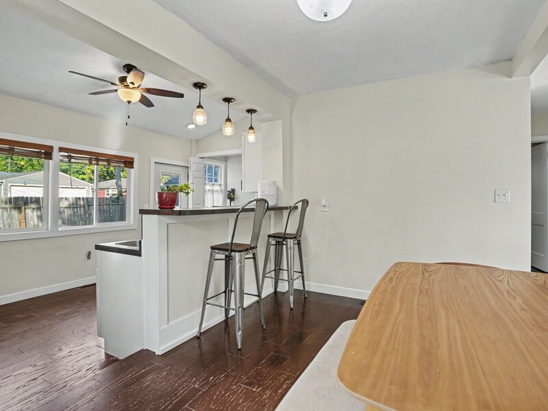 2342 24 1/2 Street Rock Island IL 61201