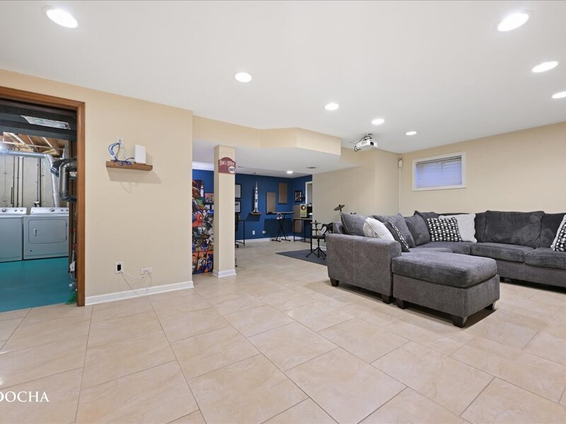 3179 Village Green Drive Aurora IL 60504