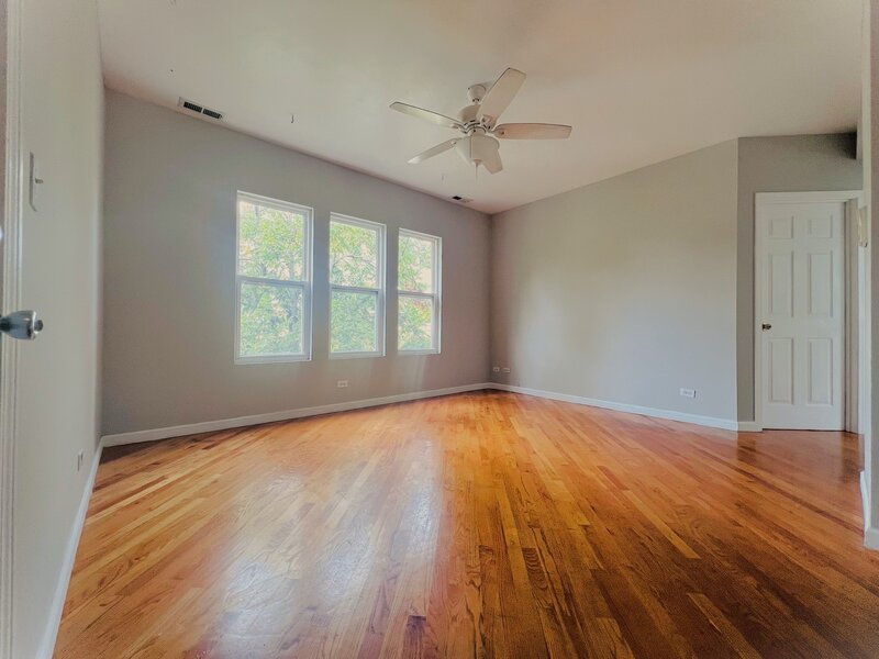 2743 N Lavergne Avenue Chicago IL 60639