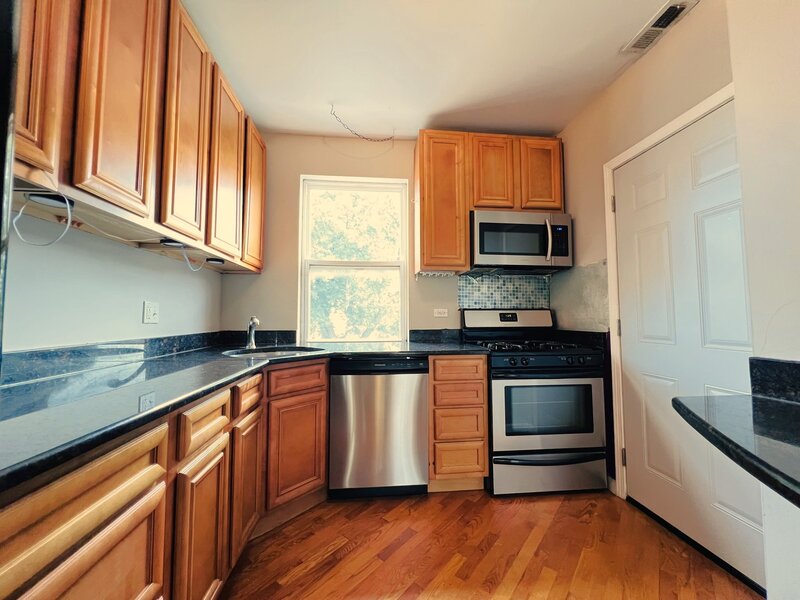 2743 N Lavergne Avenue Chicago IL 60639