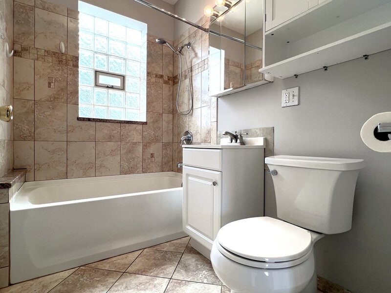 2743 N Lavergne Avenue Chicago IL 60639
