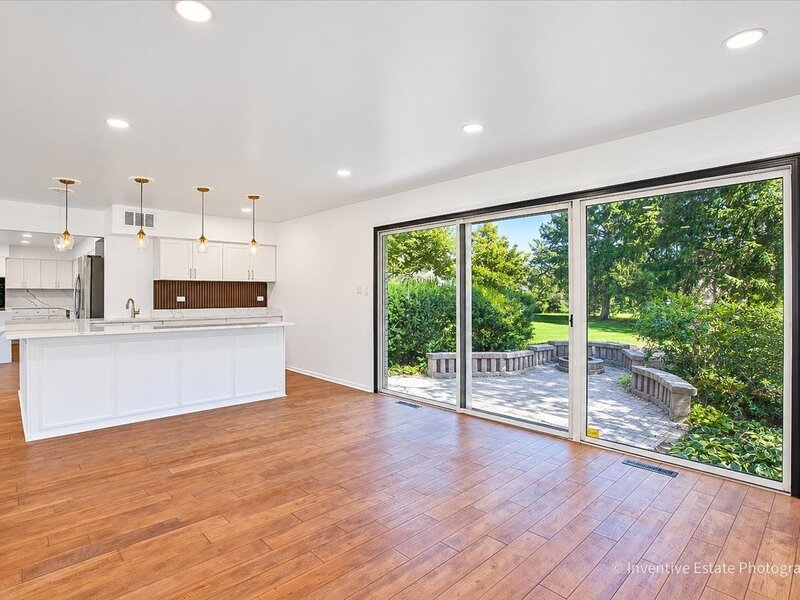 7 Willow Bay Drive South Barrington IL 60010