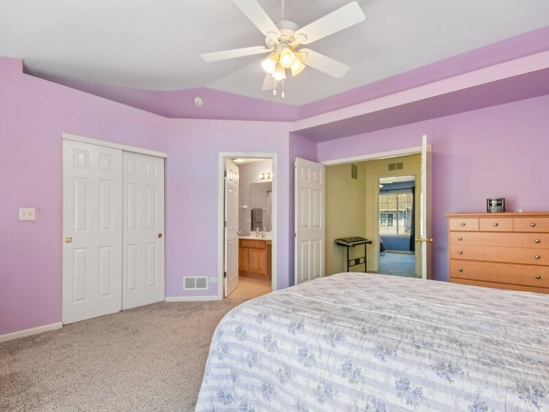 641 S Rosehall Lane Round Lake IL 60073