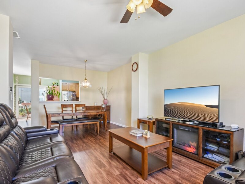 641 S Rosehall Lane Round Lake IL 60073