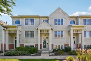 Photo of 641 S Rosehall Lane Round Lake IL 60073