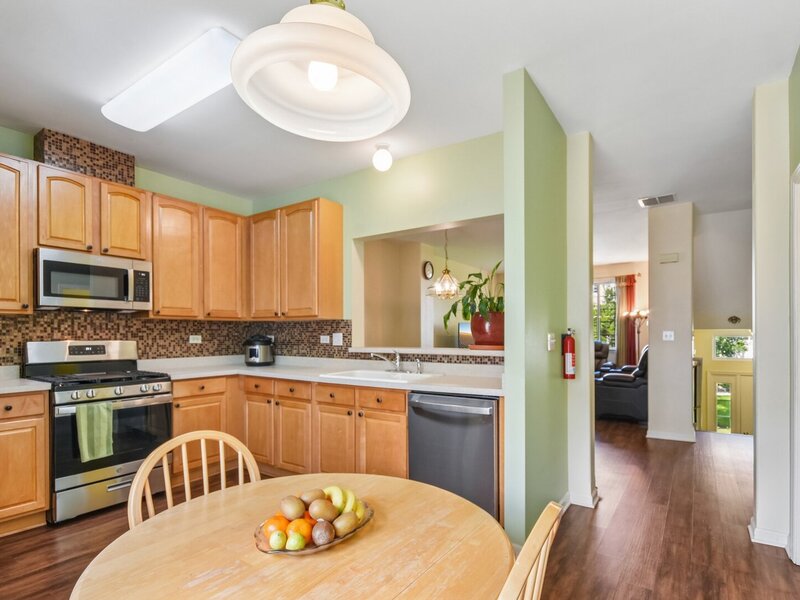641 S Rosehall Lane Round Lake IL 60073