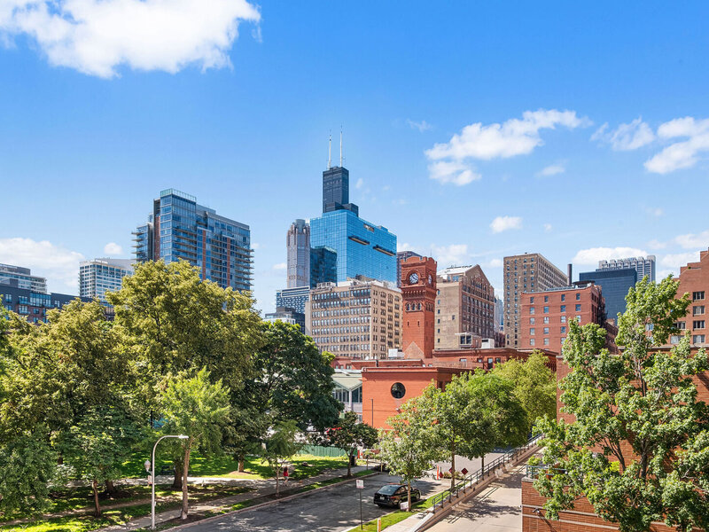 899 S Plymouth Court Chicago IL 60605