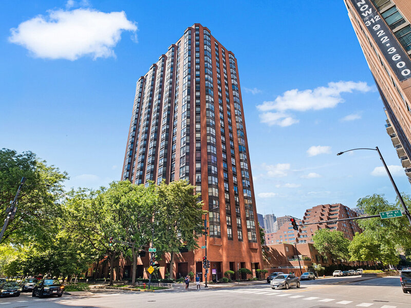 899 S Plymouth Court Chicago IL 60605