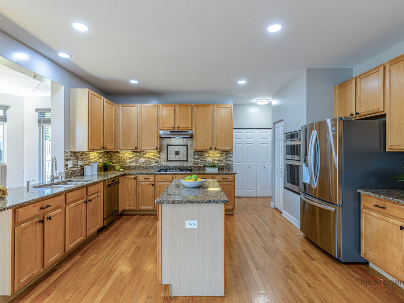 416 Ptarmigan Place Lindenhurst IL 60046