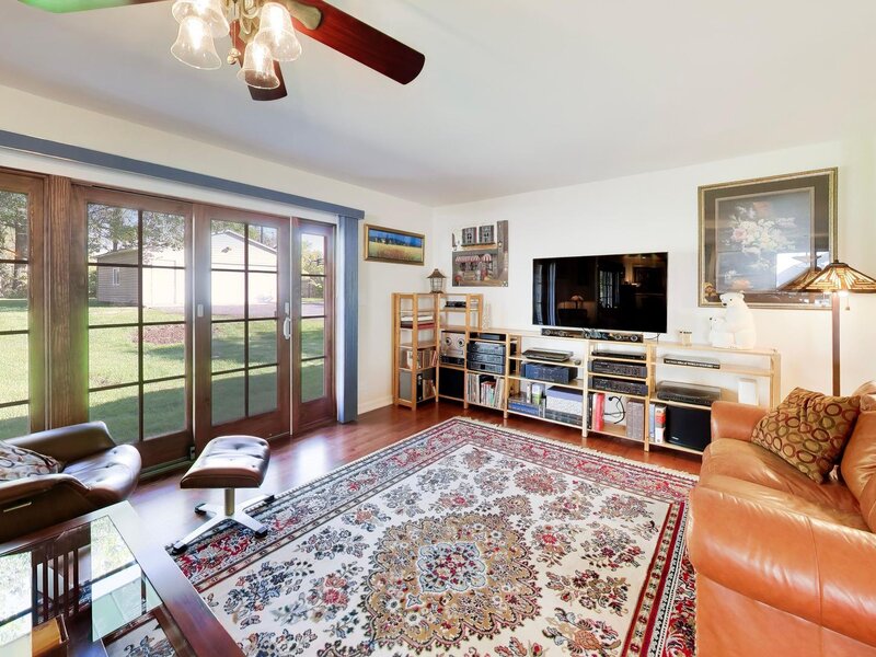 544 Fox Glove Lane Barrington IL 60010