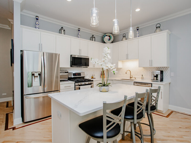 11 Rienzi Lane Highwood IL 60040