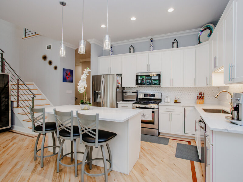 11 Rienzi Lane Highwood IL 60040
