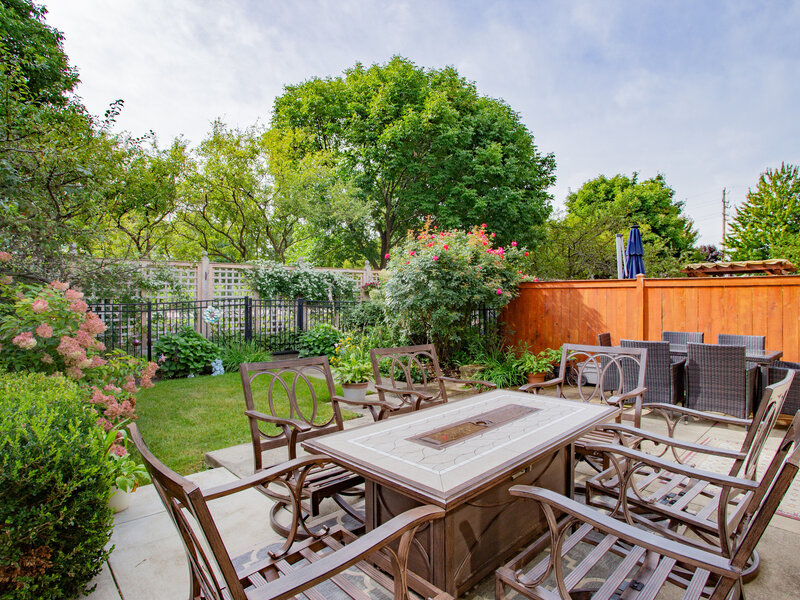 11 Rienzi Lane Highwood IL 60040