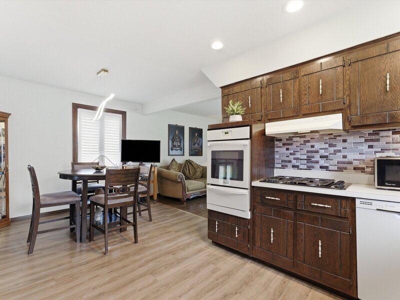 5253 S Moody Avenue Chicago IL 60638