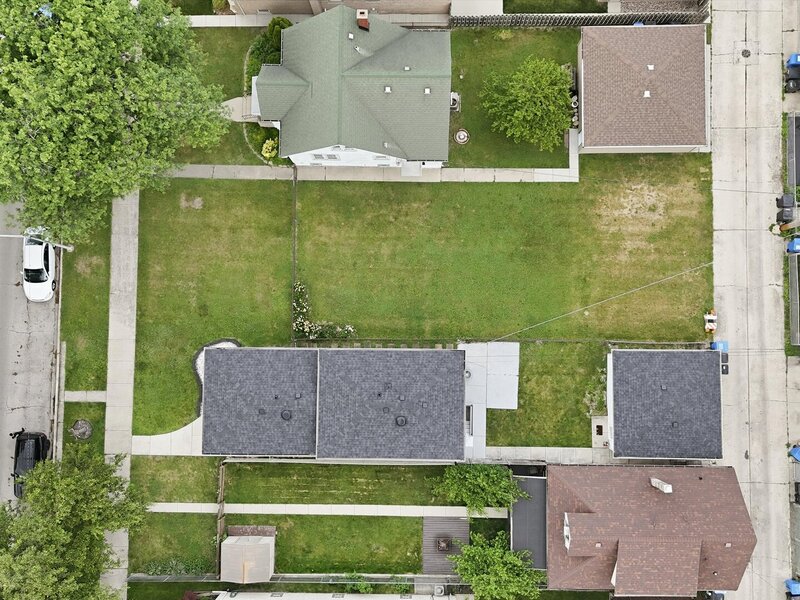 5253 S Moody Avenue Chicago IL 60638