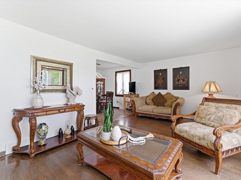 5253 S Moody Avenue Chicago IL 60638
