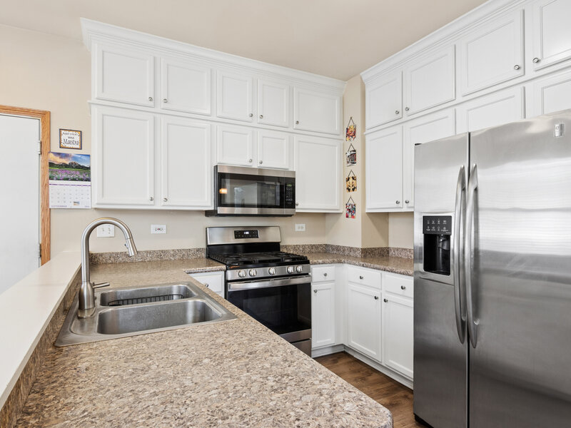 194 Aspen Court North Aurora IL 60542