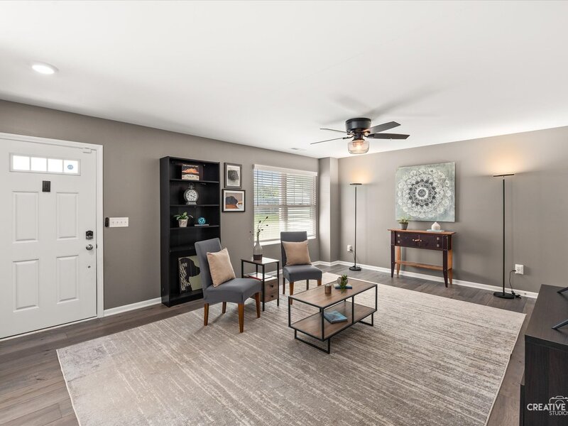 544 Comstock Road South Elgin IL 60177