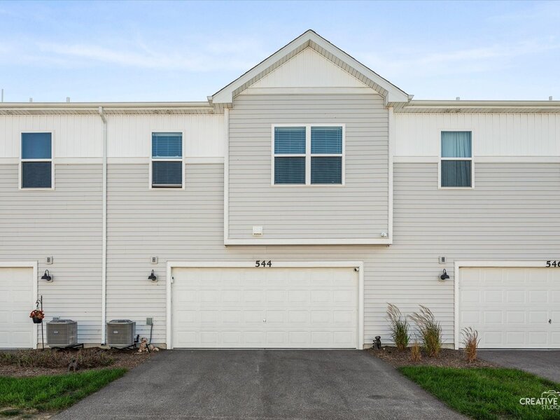 544 Comstock Road South Elgin IL 60177