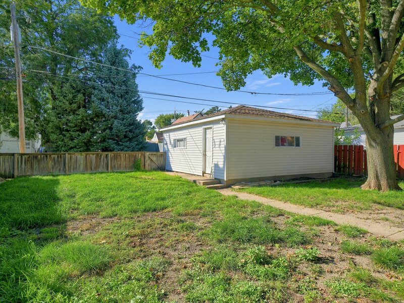 156 Oak Avenue Hillside IL 60162