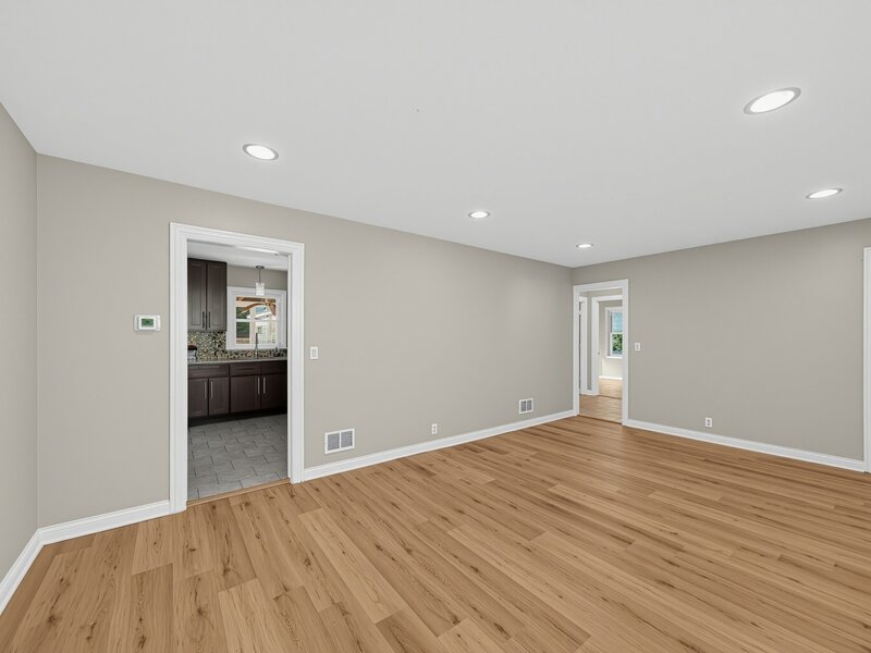 156 Oak Avenue Hillside IL 60162