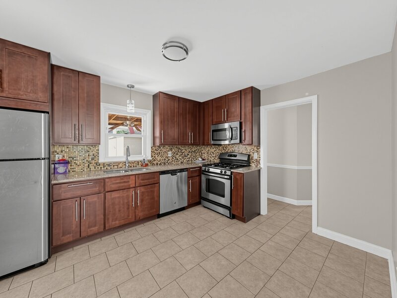 156 Oak Avenue Hillside IL 60162