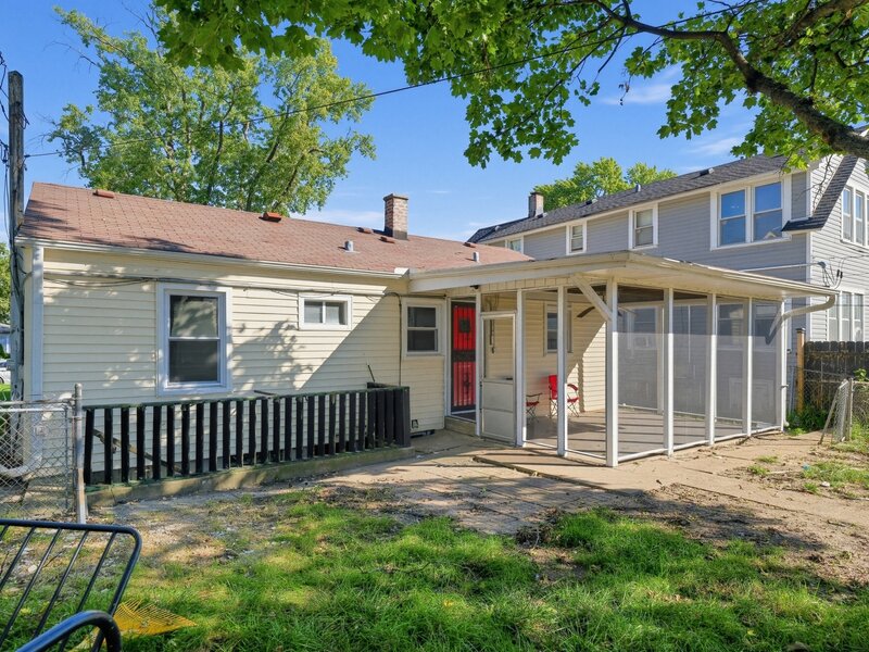 156 Oak Avenue Hillside IL 60162