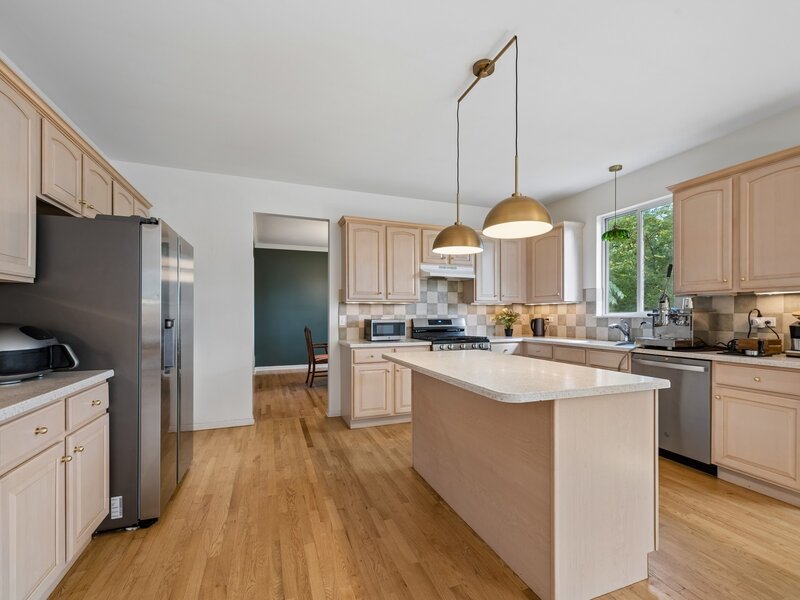 915 Charlton Road Lake Villa IL 60046