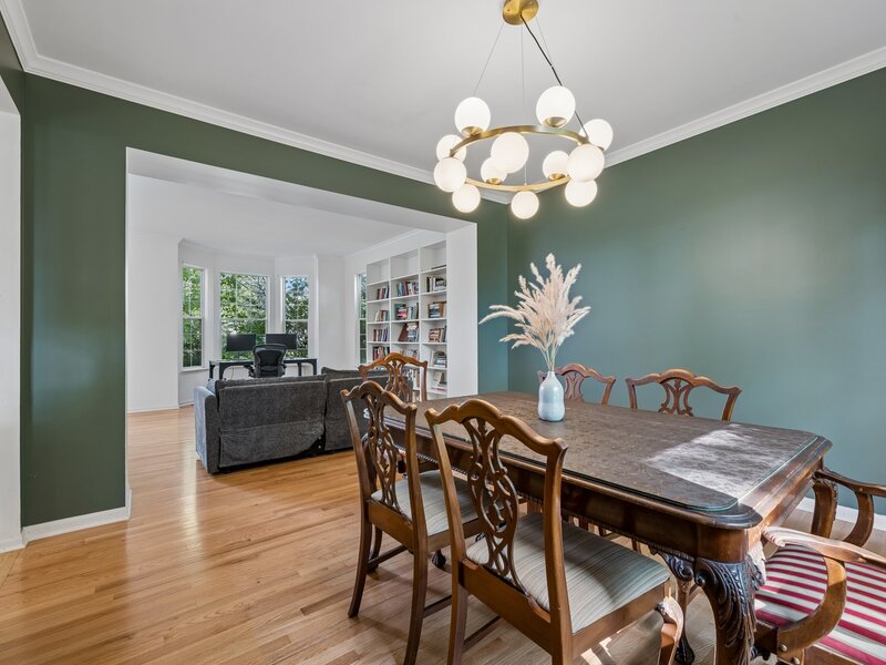 915 Charlton Road Lake Villa IL 60046
