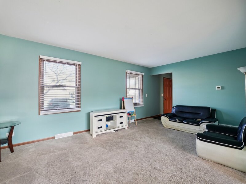 532 Shenandoah Trail Elgin IL 60123
