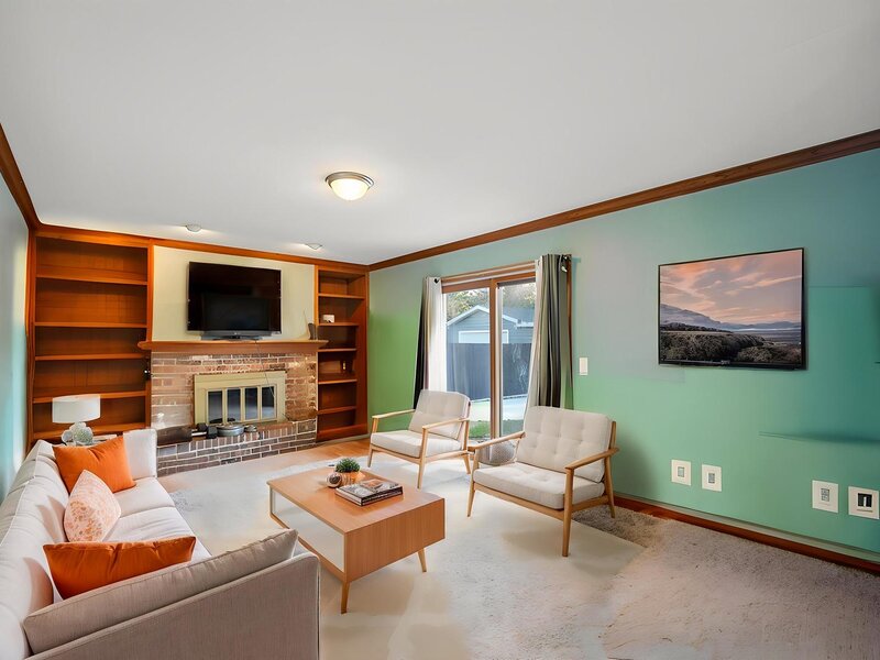 532 Shenandoah Trail Elgin IL 60123