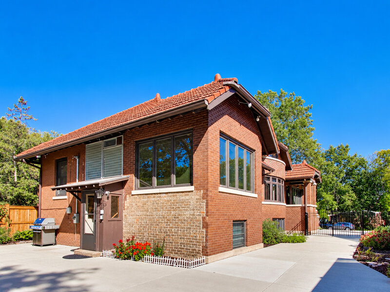10516 S Seeley Avenue Chicago IL 60643