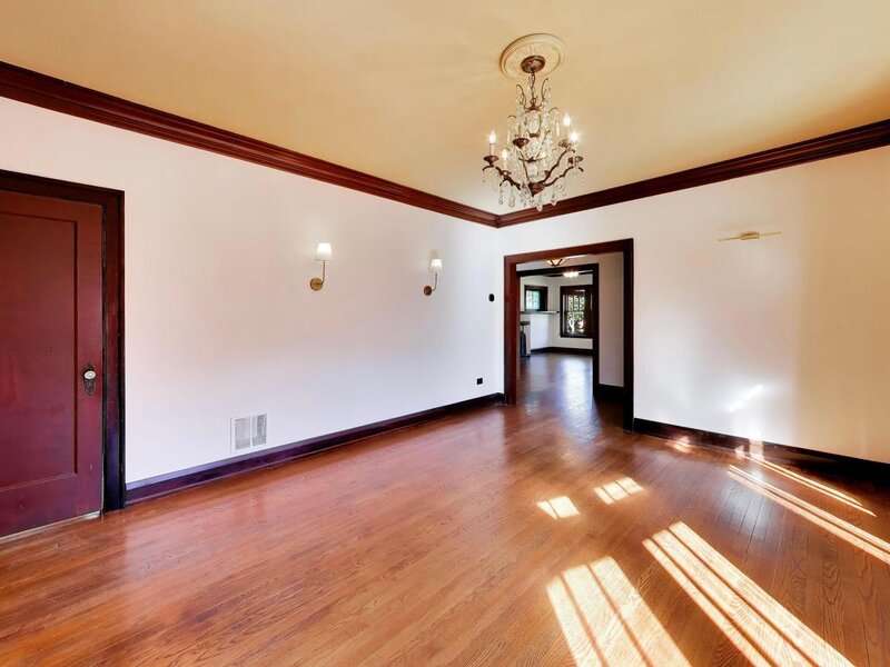 10516 S Seeley Avenue Chicago IL 60643