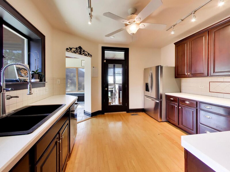 10516 S Seeley Avenue Chicago IL 60643