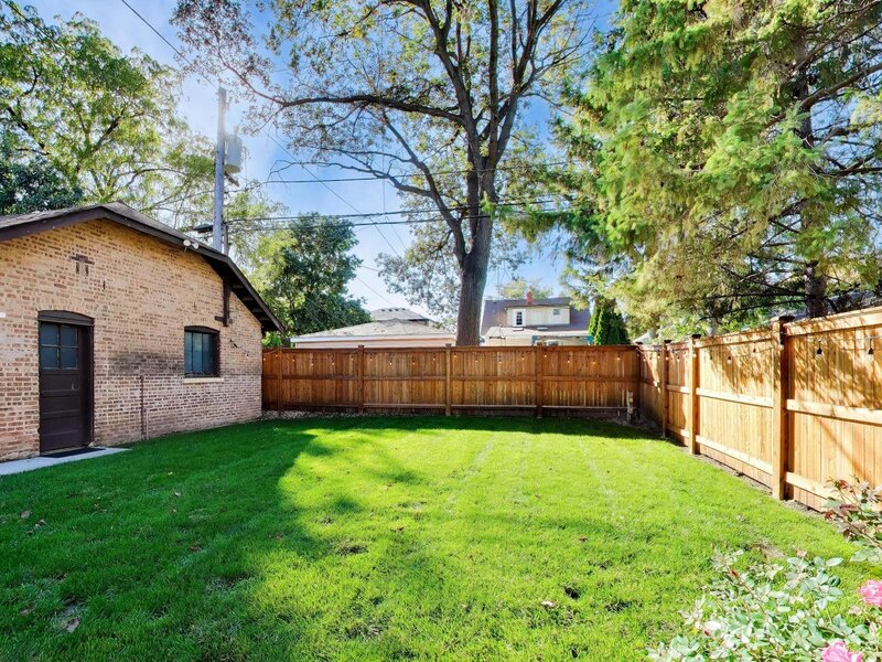 10516 S Seeley Avenue Chicago IL 60643