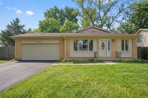 Photo of 1036 Foxworth Boulevard Lombard IL 60148