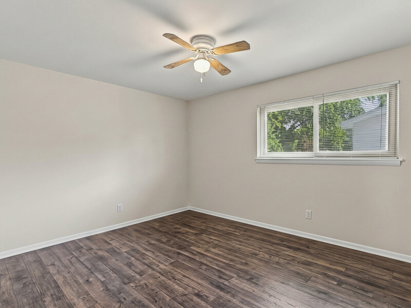 1036 Foxworth Boulevard Lombard IL 60148