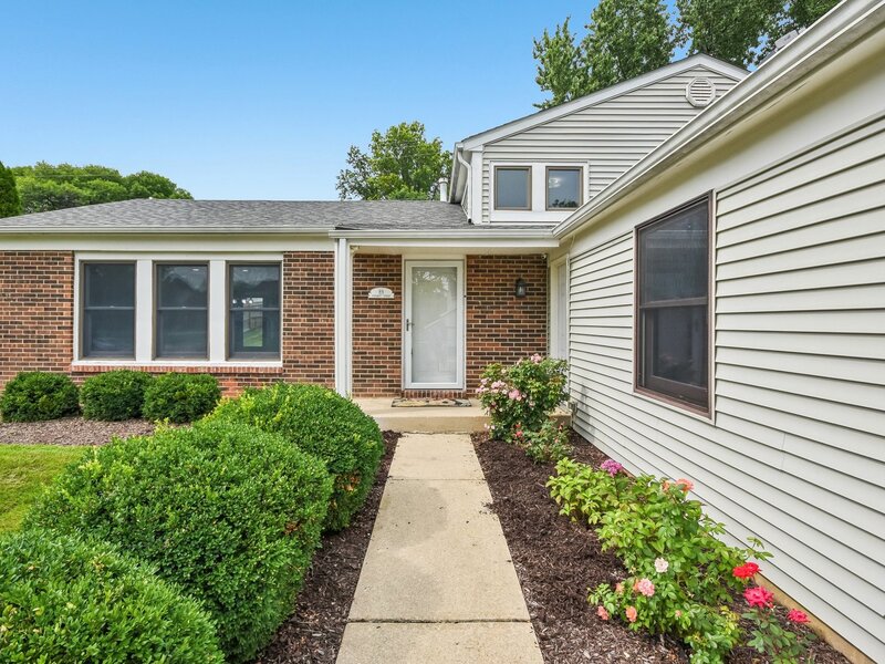 89 Foxcroft Road Naperville IL 60565