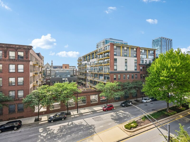212 E Cullerton Street Chicago IL 60616