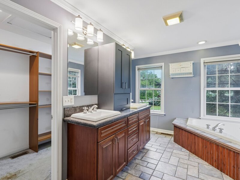 33584 N Almond Road Grayslake IL 60030
