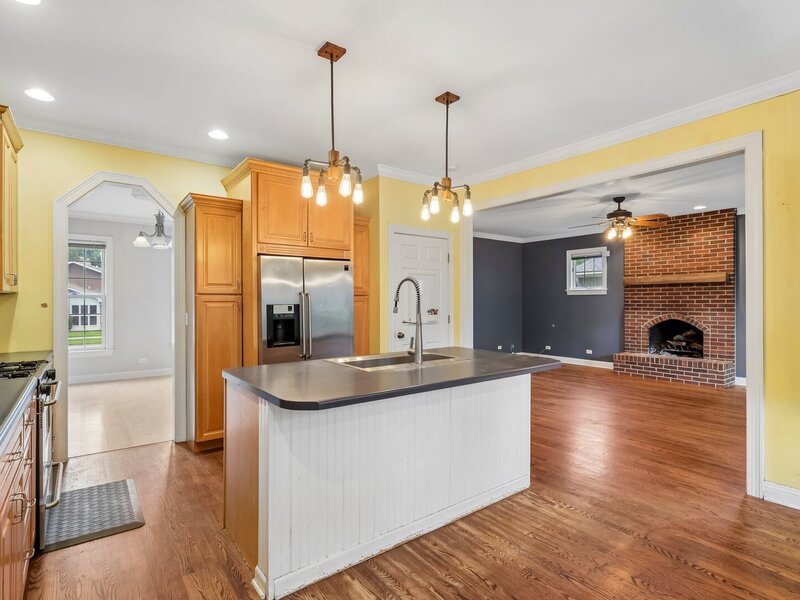 33584 N Almond Road Grayslake IL 60030