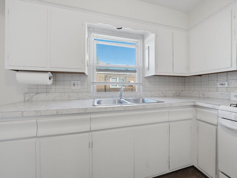6927 W 64th Place Chicago IL 60638