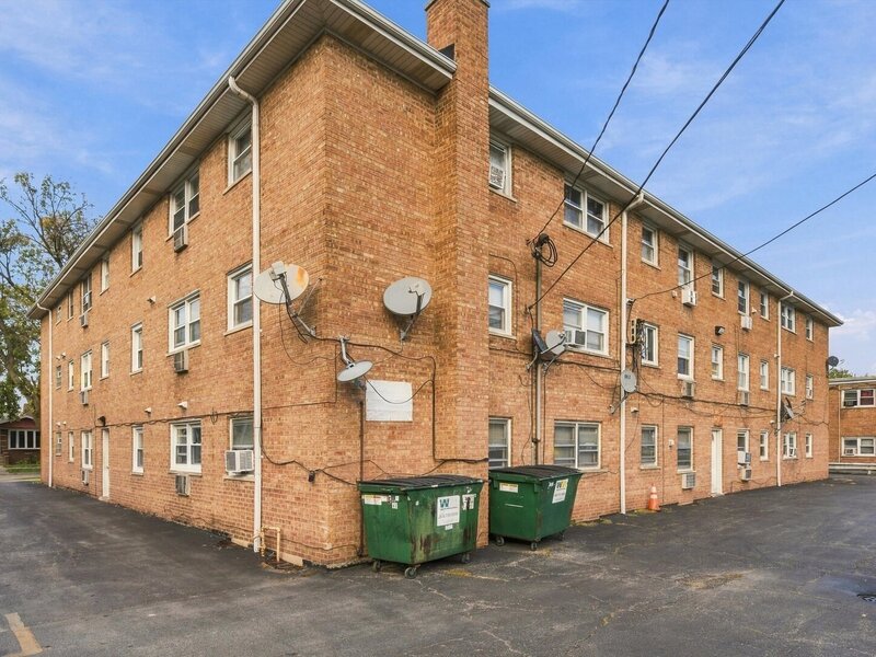 6927 W 64th Place Chicago IL 60638
