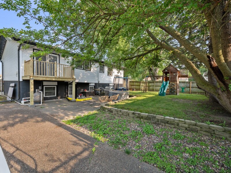 1810 15th Street Silvis IL 61282